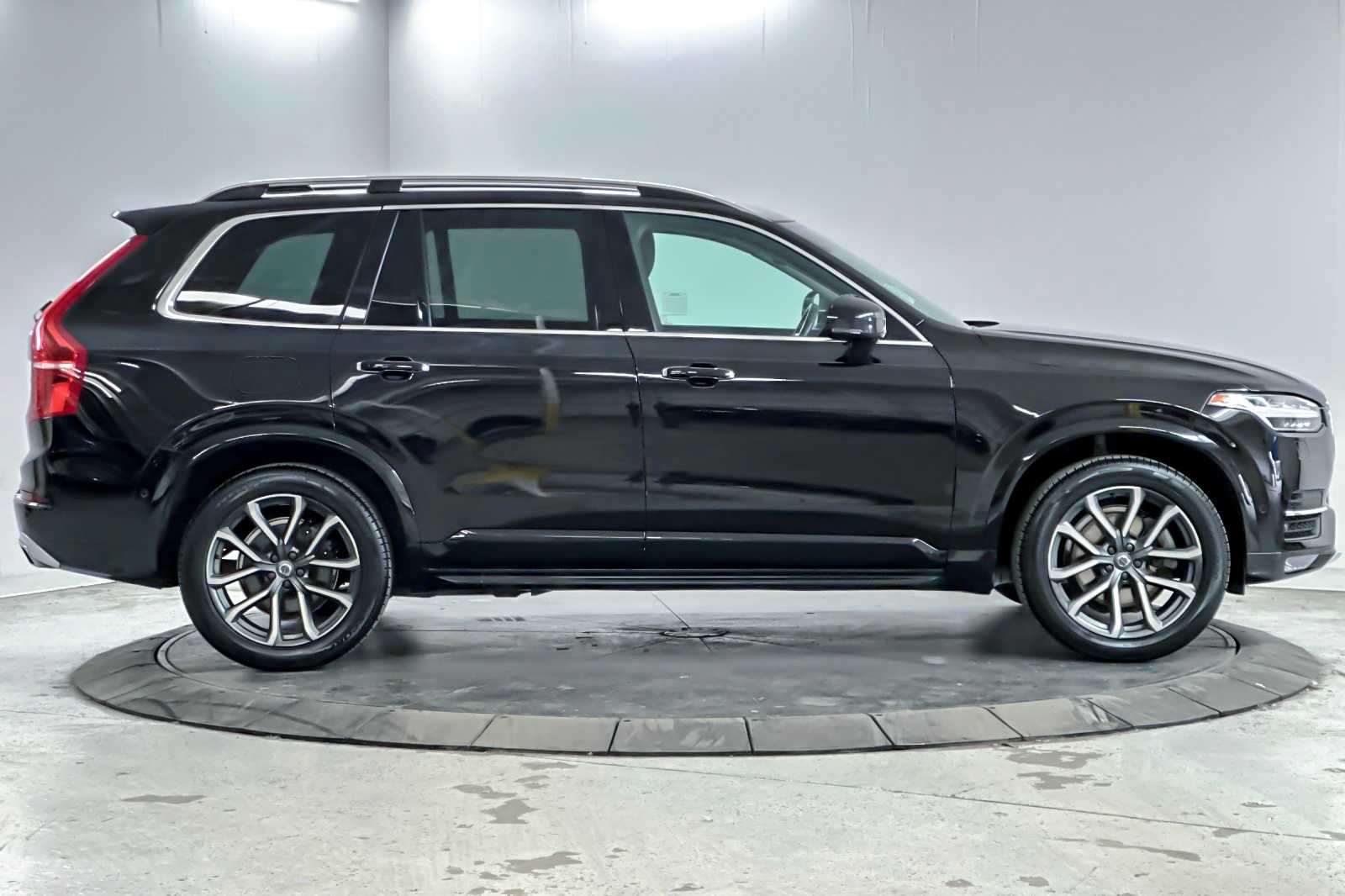 Thumbnail: 2017 Volvo XC90 - 8