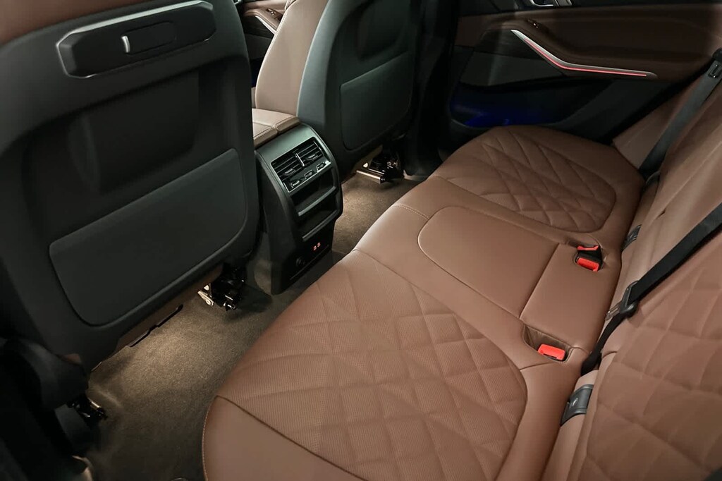 New 2026 BMW X5 PHEV xDrive50e SUV