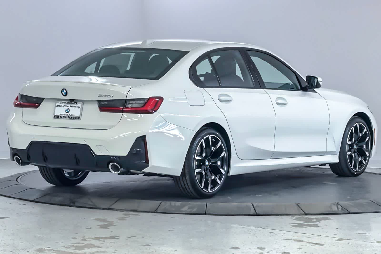 Thumbnail: 2026 BMW 3 Series - 2