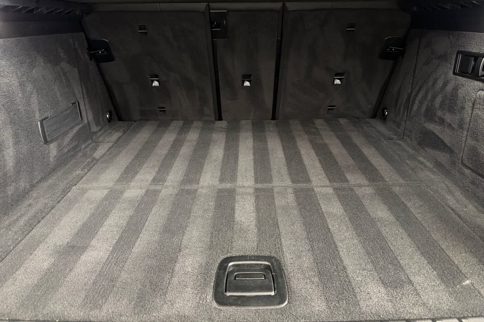 Thumbnail: 2024 BMW iX - 15