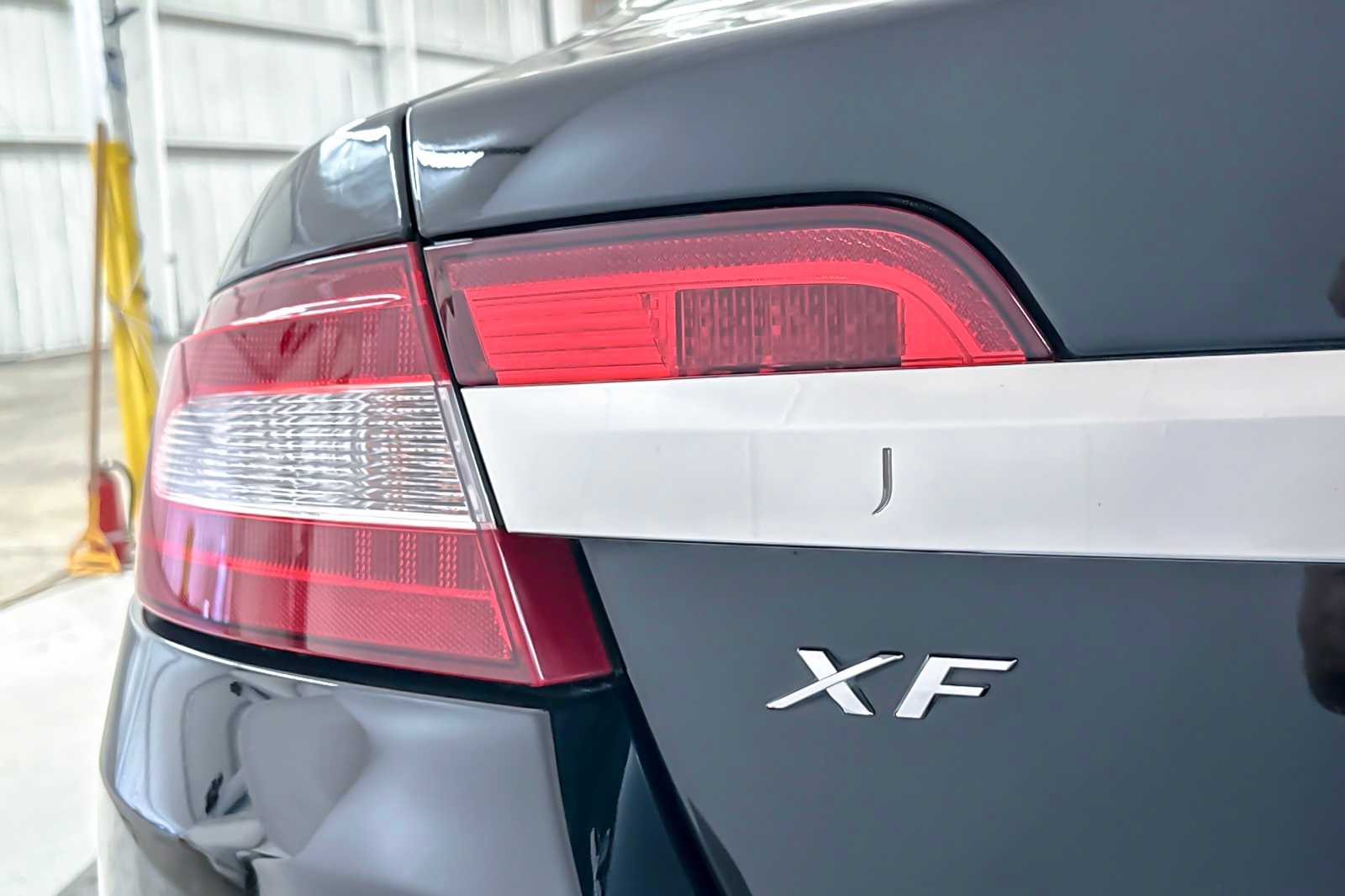 Thumbnail: 2011 Jaguar XF - 27