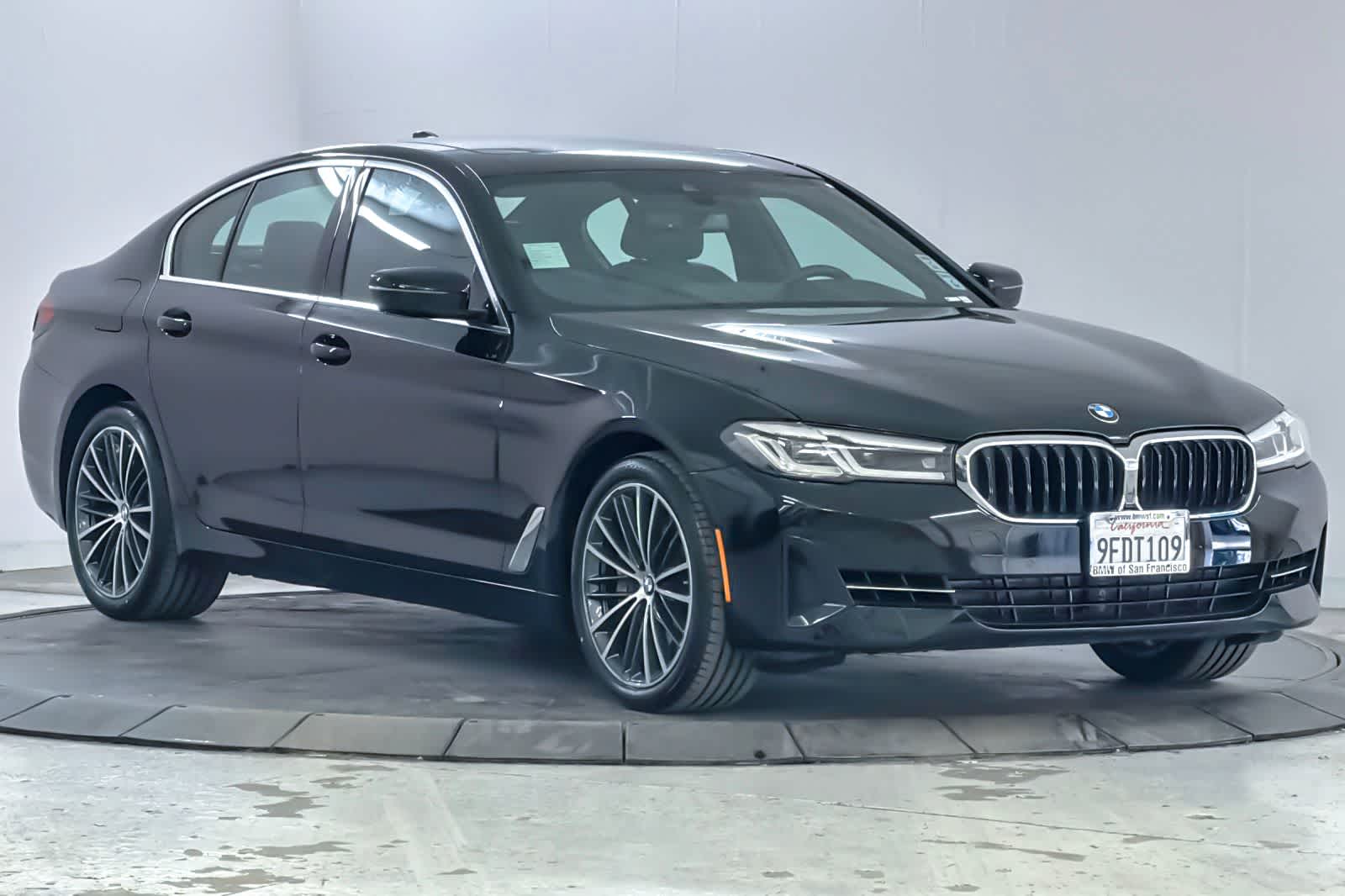 Thumbnail: 2023 BMW 5 Series - 9