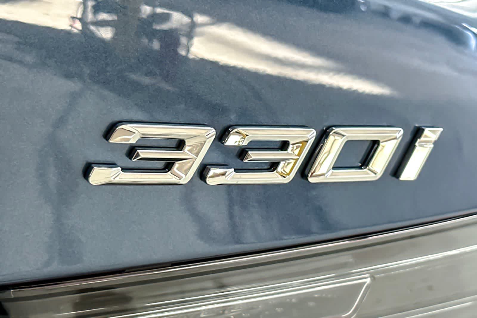 Thumbnail: 2026 BMW 3 Series - 25