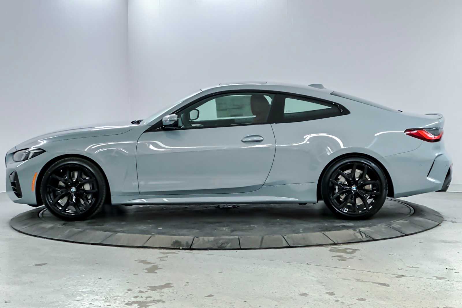 Thumbnail: 2026 BMW 4 Series - 5