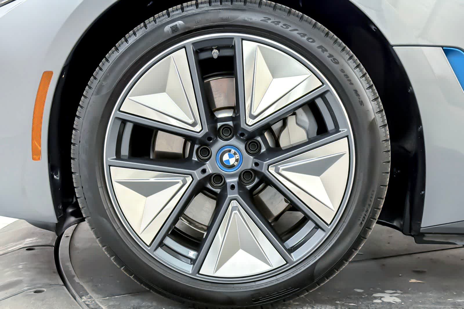 Thumbnail: 2023 BMW i4 - 26