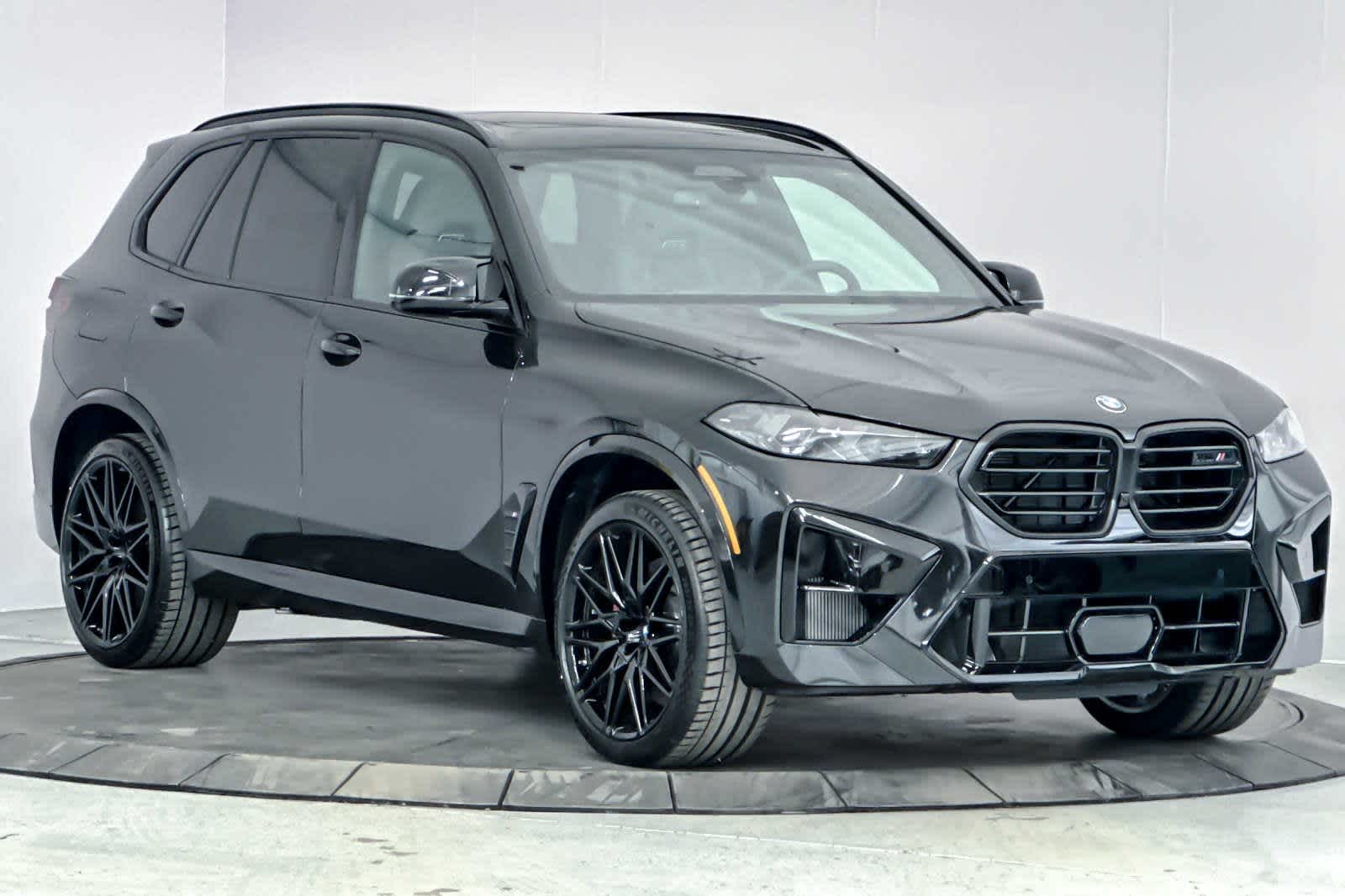 2025 BMW X5 M Competition 9