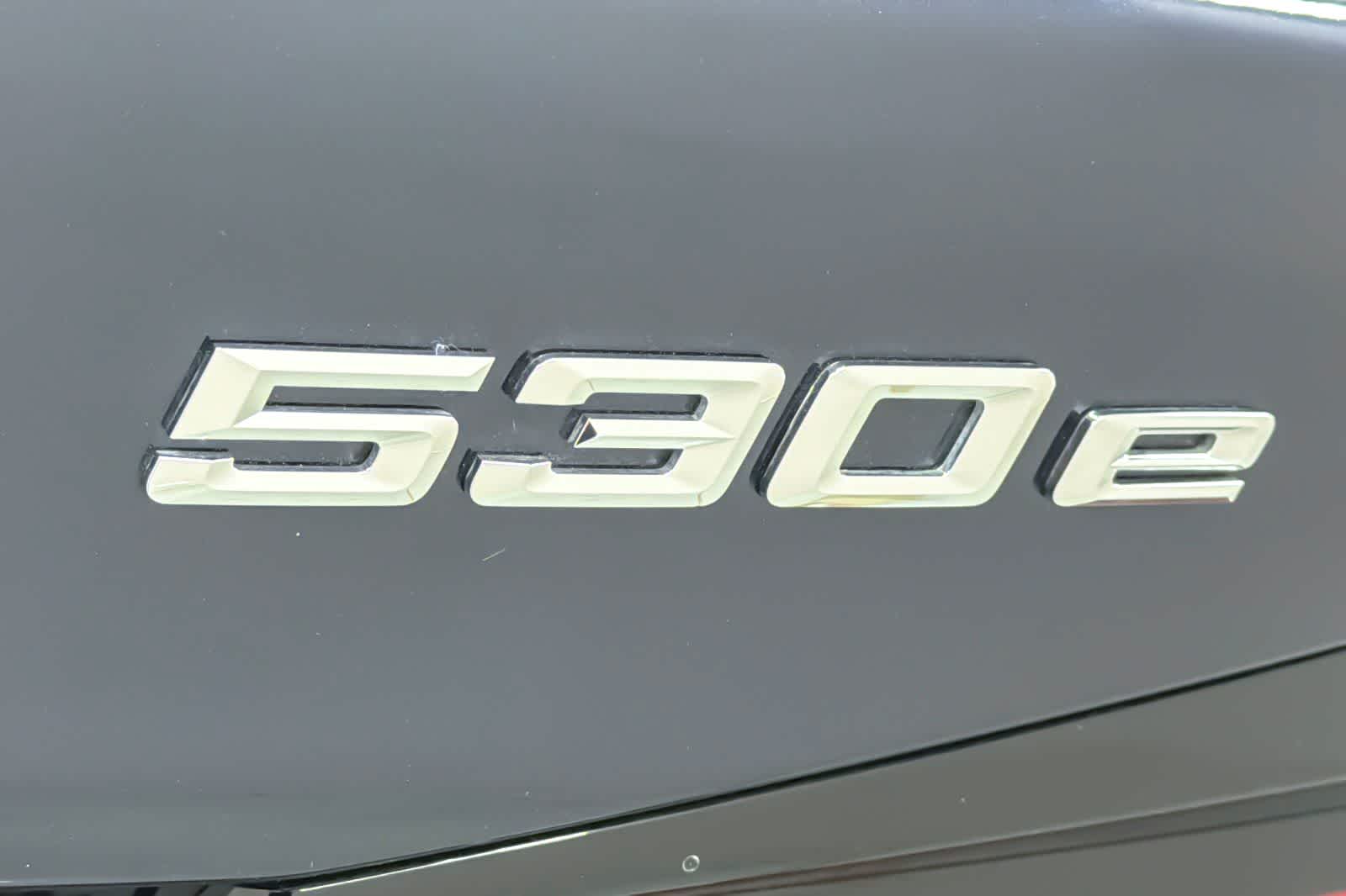 Thumbnail: 2023 BMW 5 Series - 27