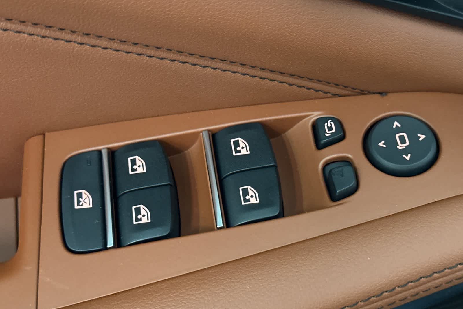 Thumbnail: 2026 BMW X5 - 13
