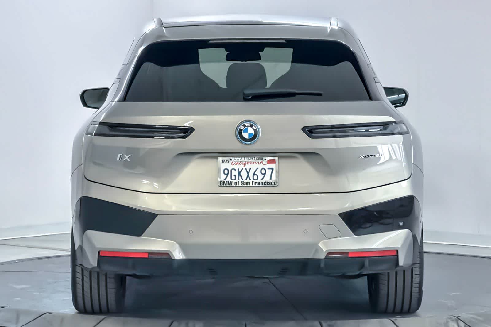 Thumbnail: 2023 BMW iX - 7