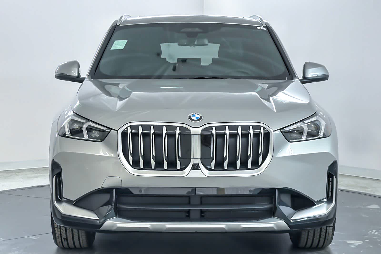 Thumbnail: 2026 BMW X1 - 10