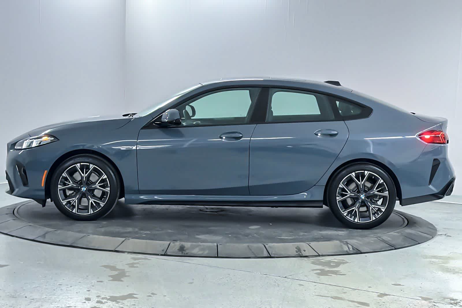 Thumbnail: 2025 BMW 2 Series - 5