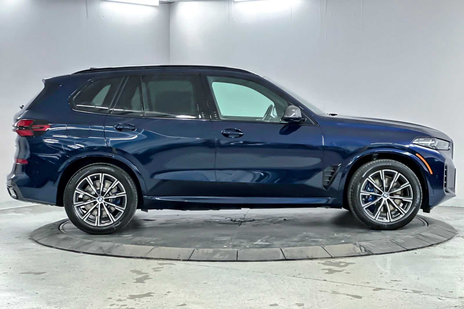 Thumbnail: 2026 BMW X5 - 8