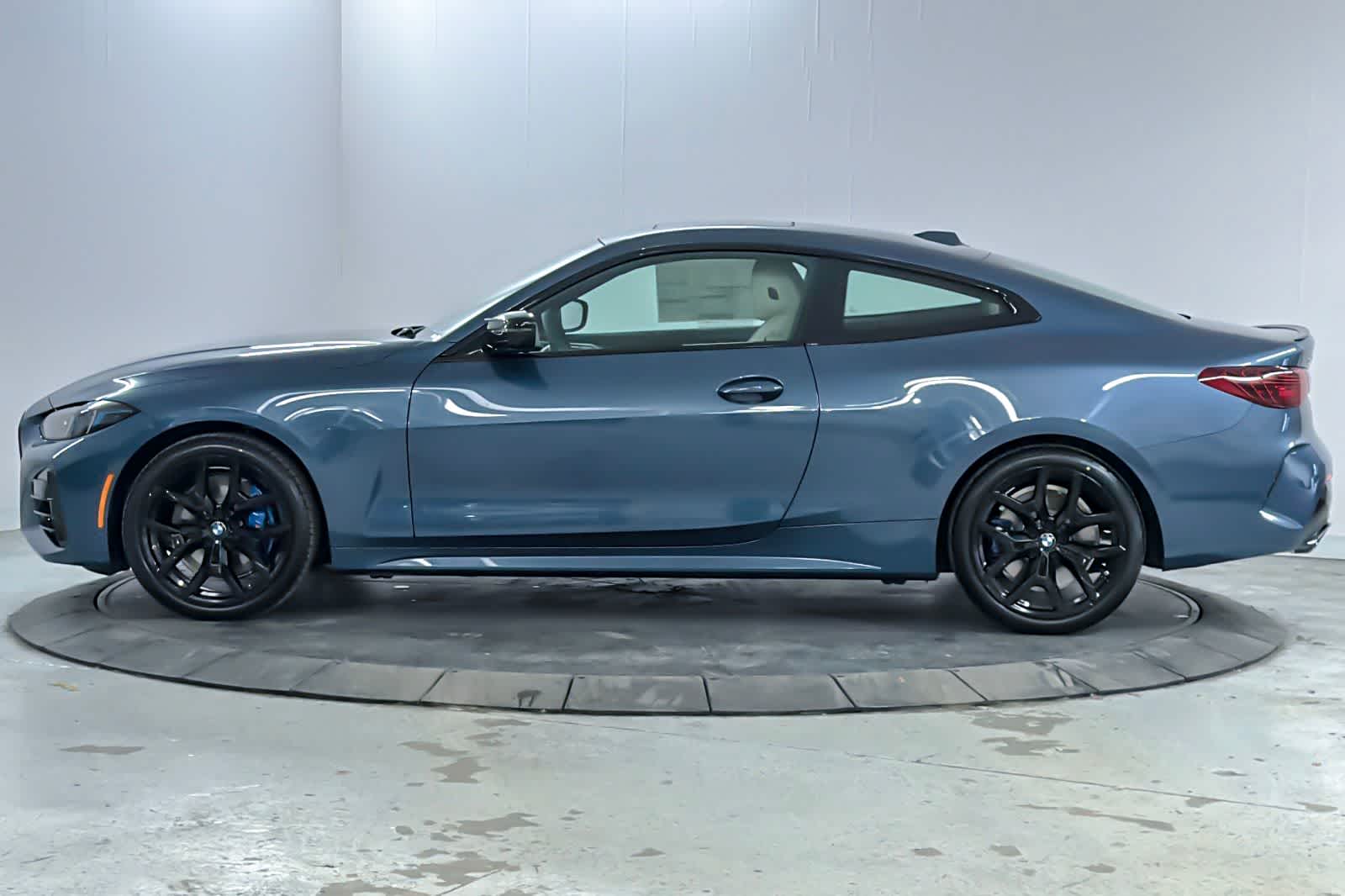 Thumbnail: 2026 BMW 4 Series - 5