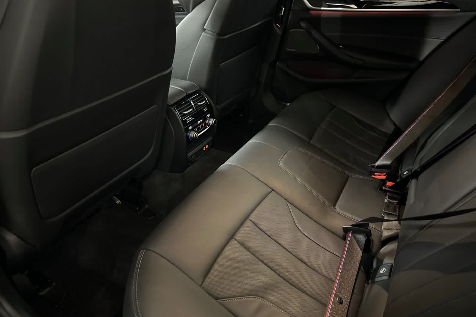 Thumbnail: 2023 BMW M5 - 4