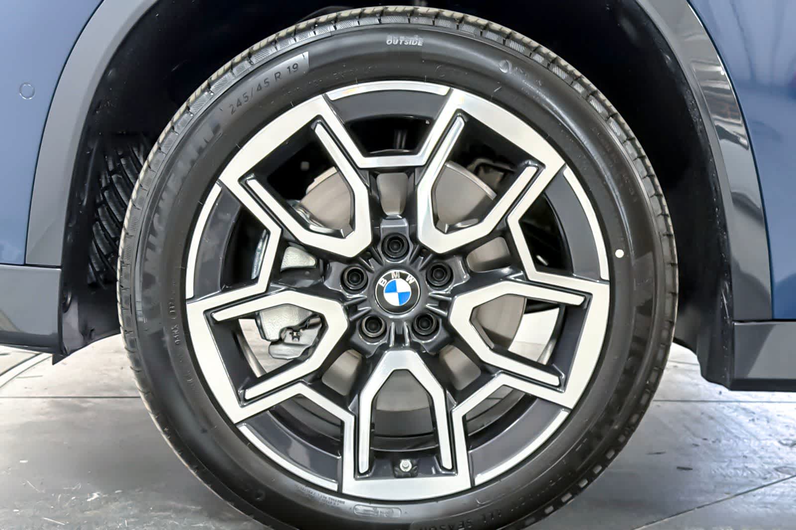 Thumbnail: 2026 BMW X1 - 24