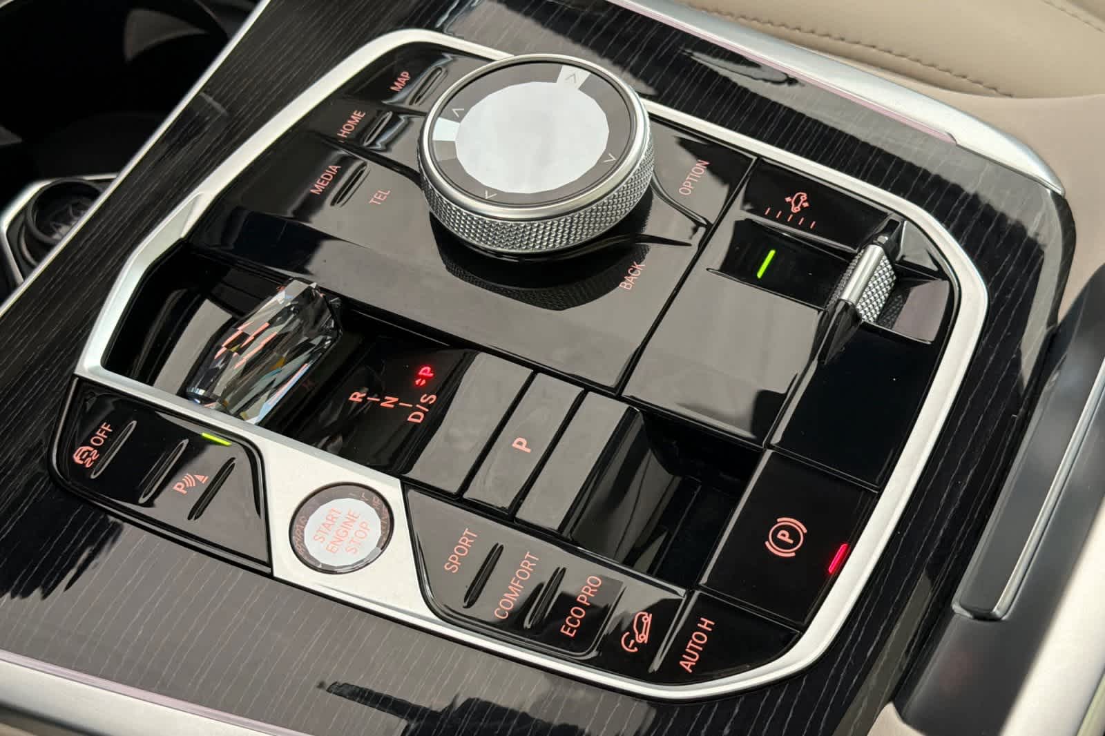 Thumbnail: 2026 BMW X7 - 22