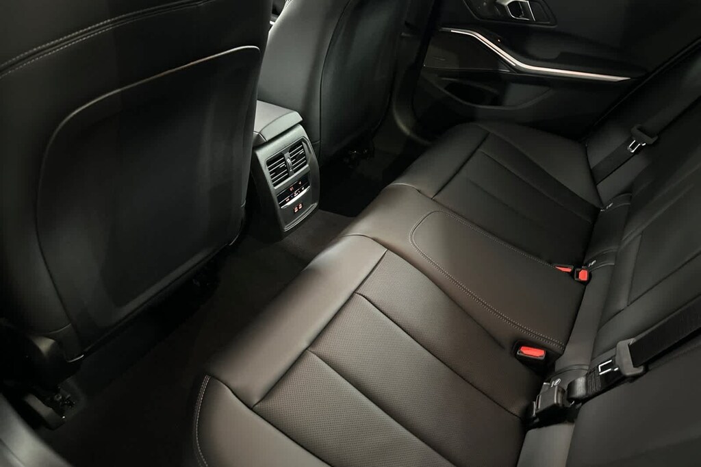 New 2026 BMW 330i Sedan