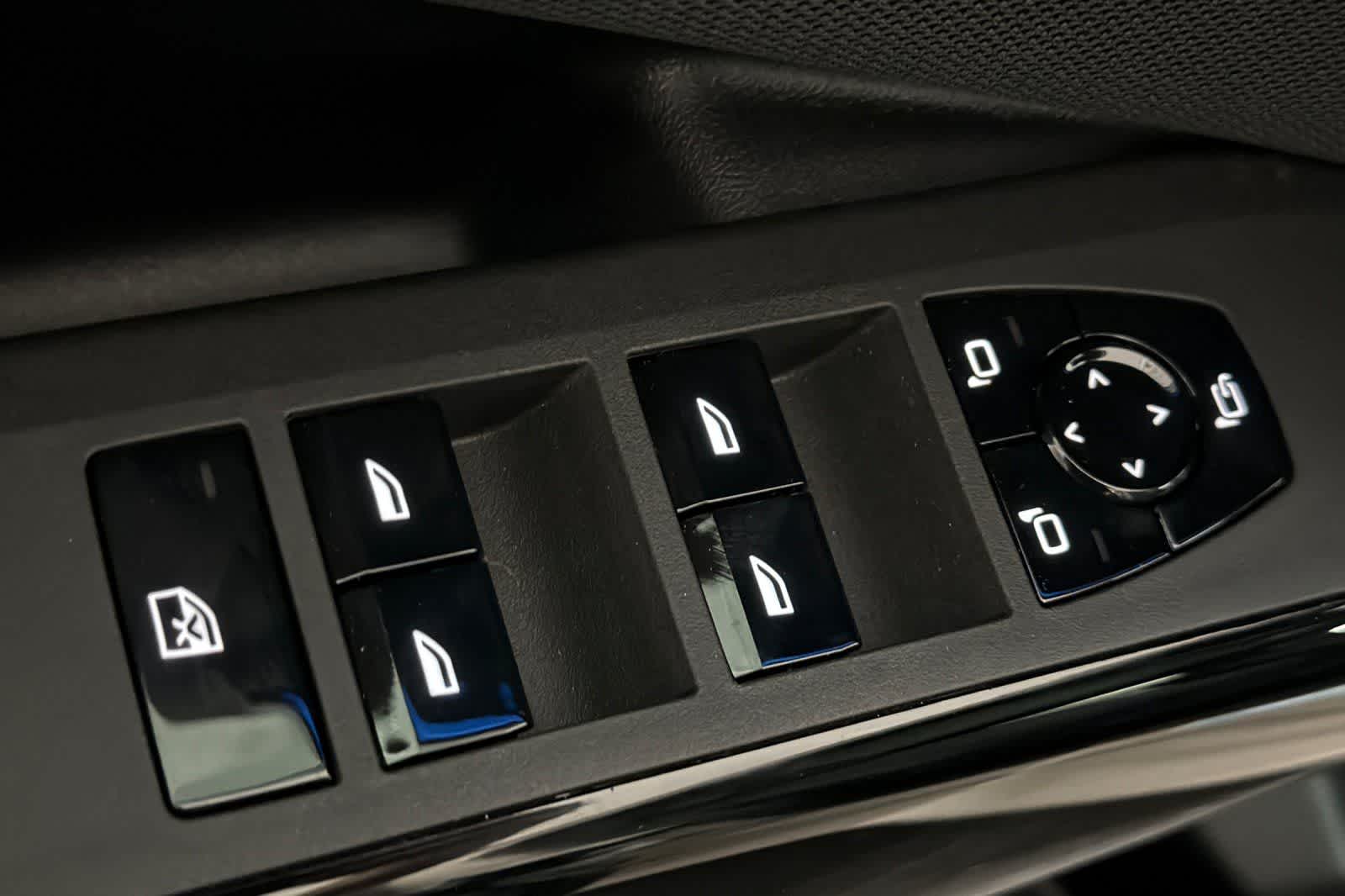 Thumbnail: 2026 BMW X3 - 13