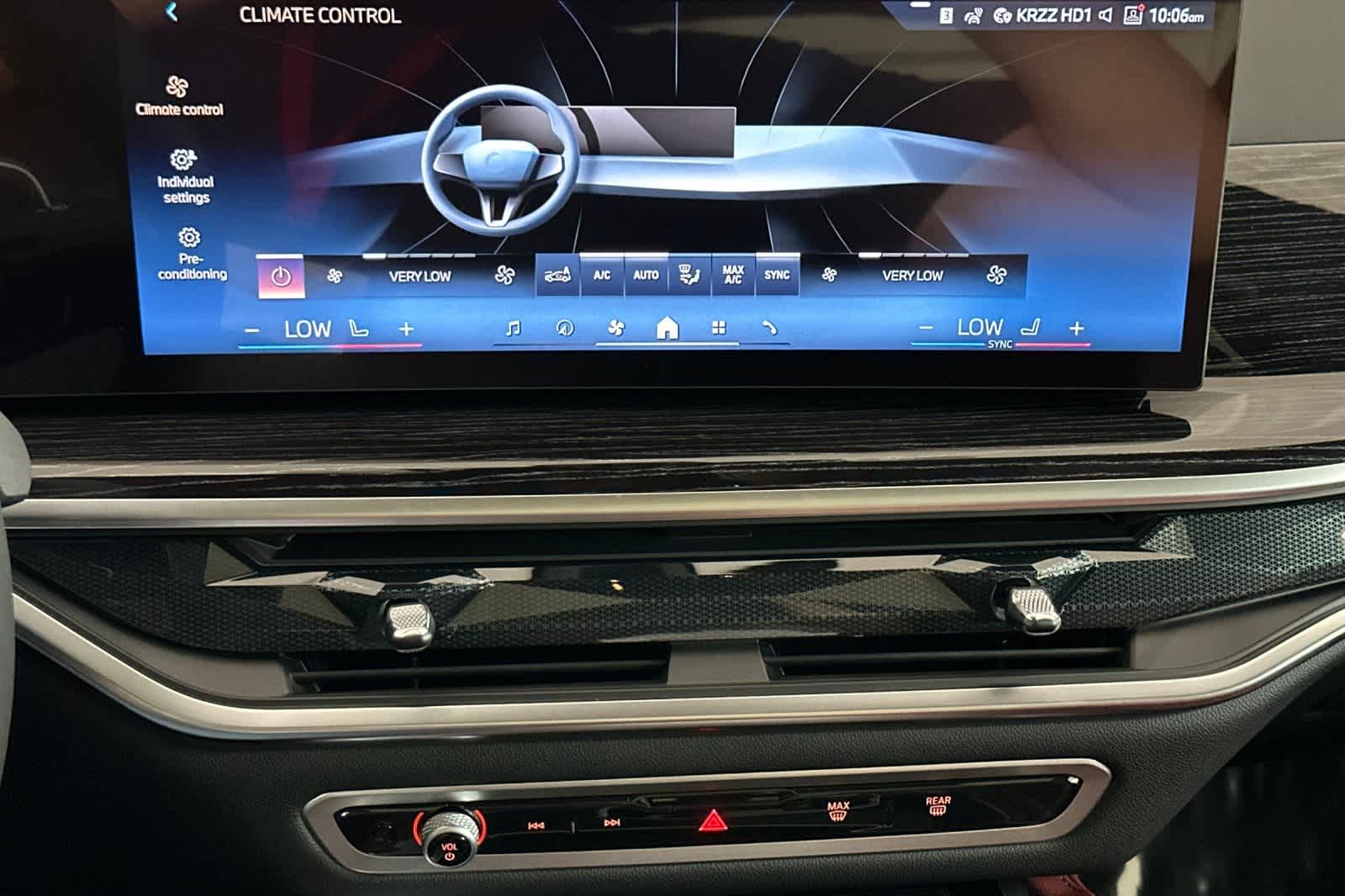 Thumbnail: 2026 BMW X6 - 21