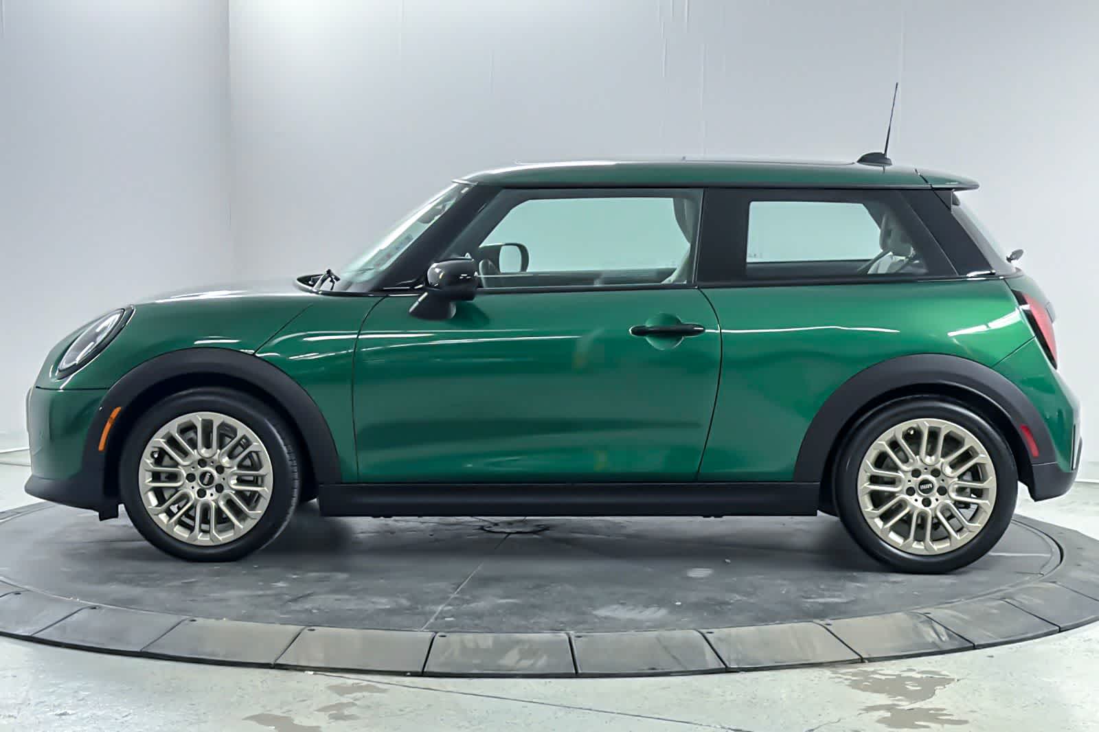 Thumbnail: 2025 MINI Cooper Hardtop - 5