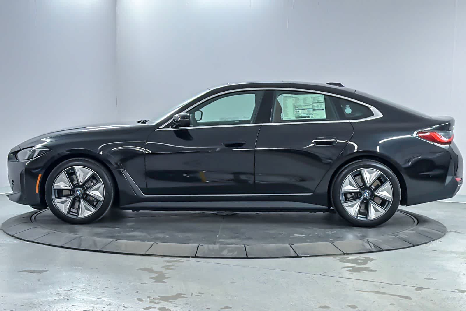 Thumbnail: 2026 BMW i4 - 5