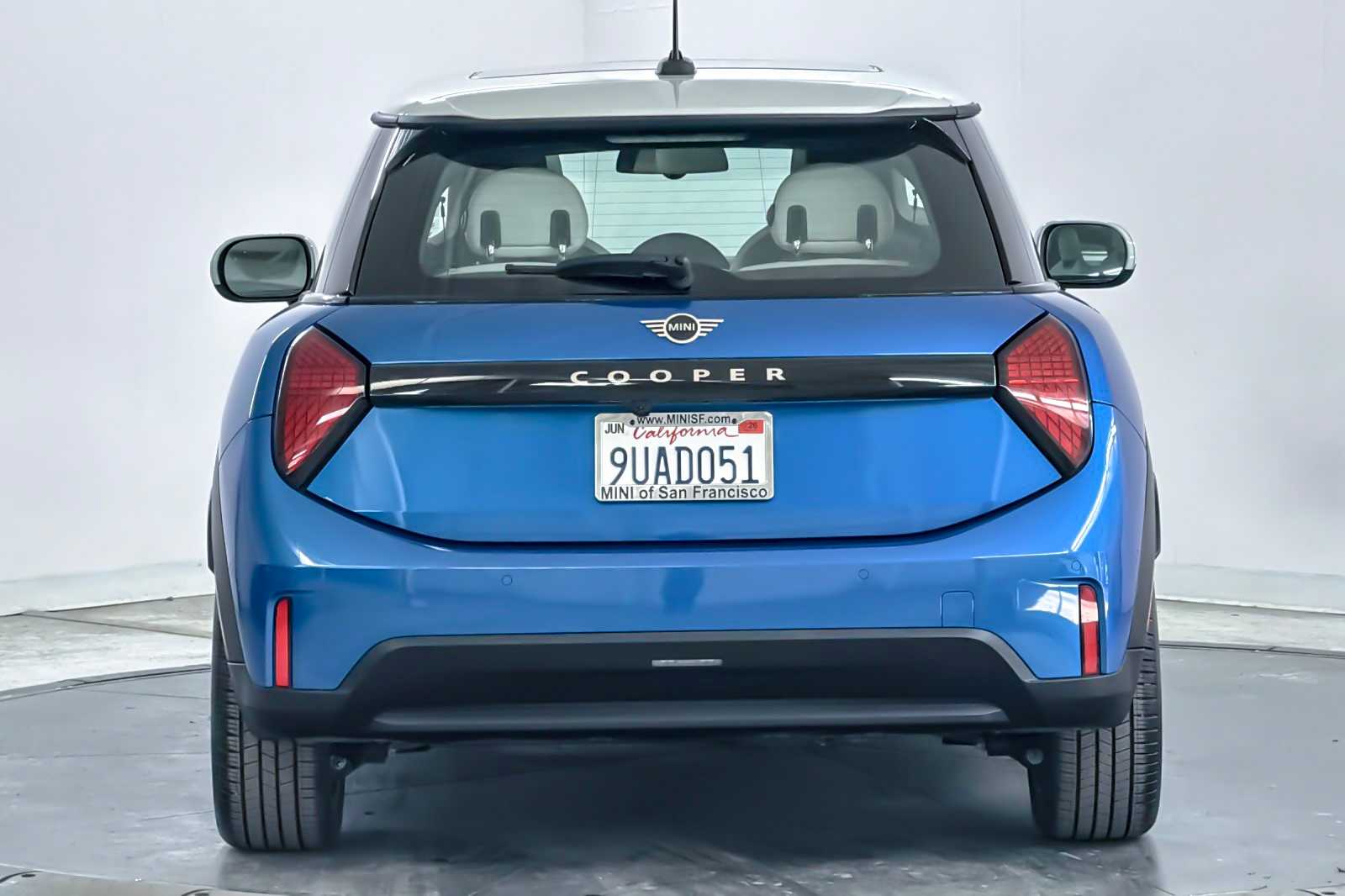 Thumbnail: 2025 MINI Cooper Hardtop - 7