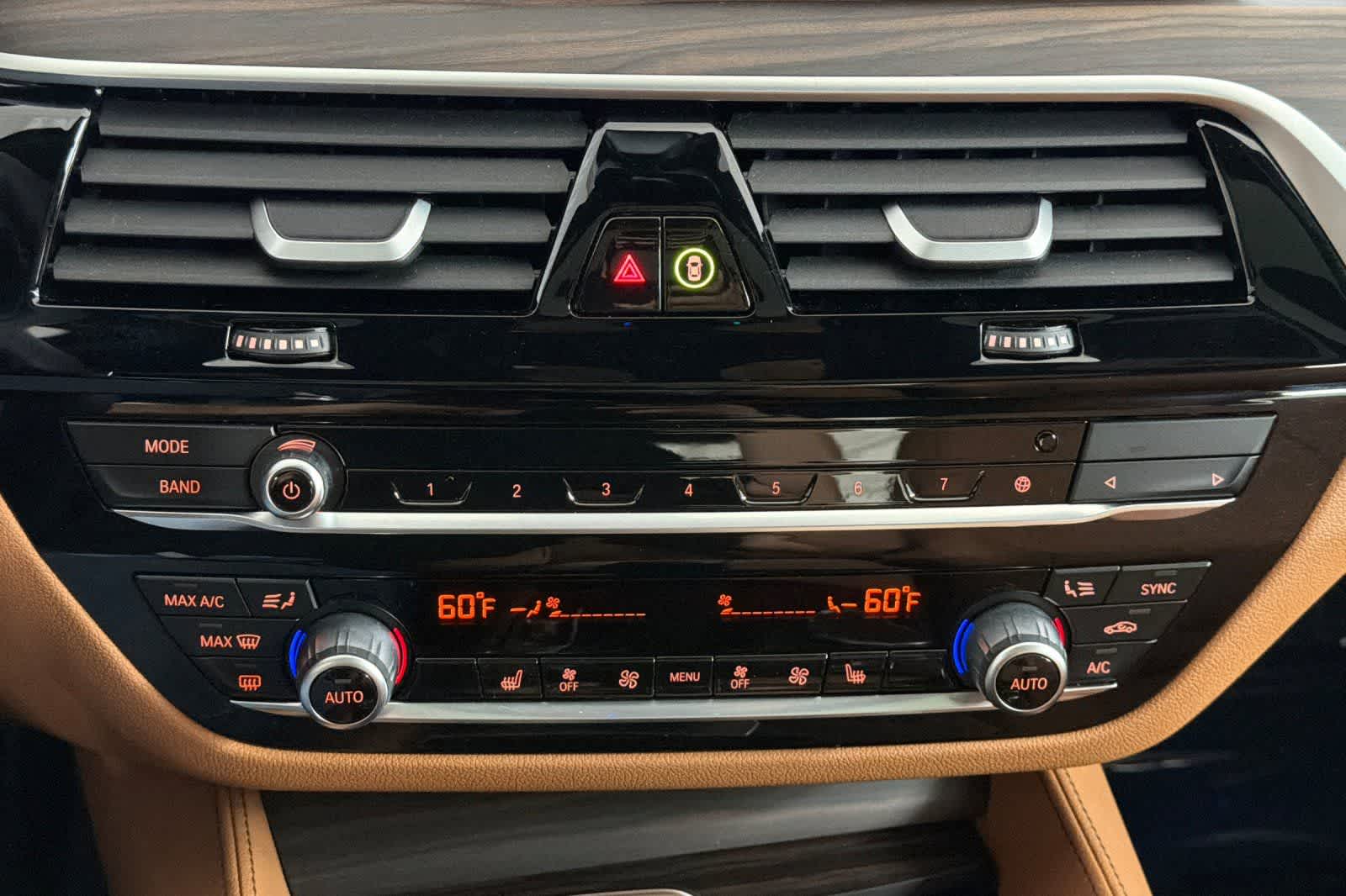 Thumbnail: 2023 BMW 5 Series - 20