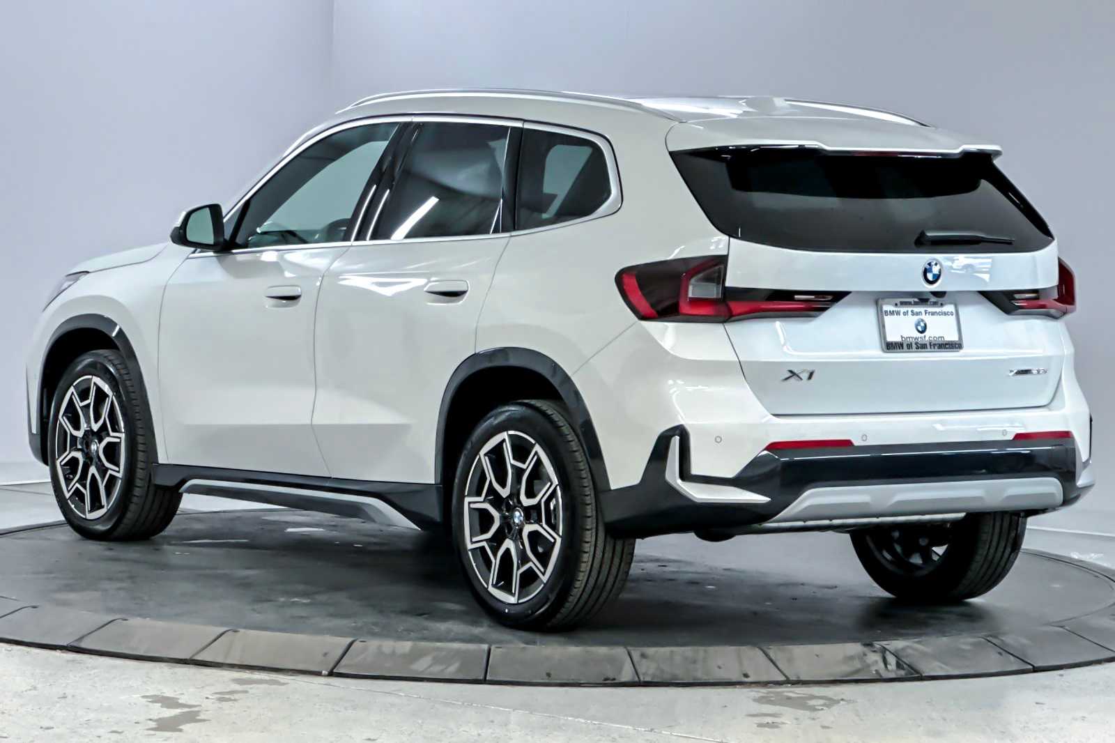 Thumbnail: 2025 BMW X1 - 6