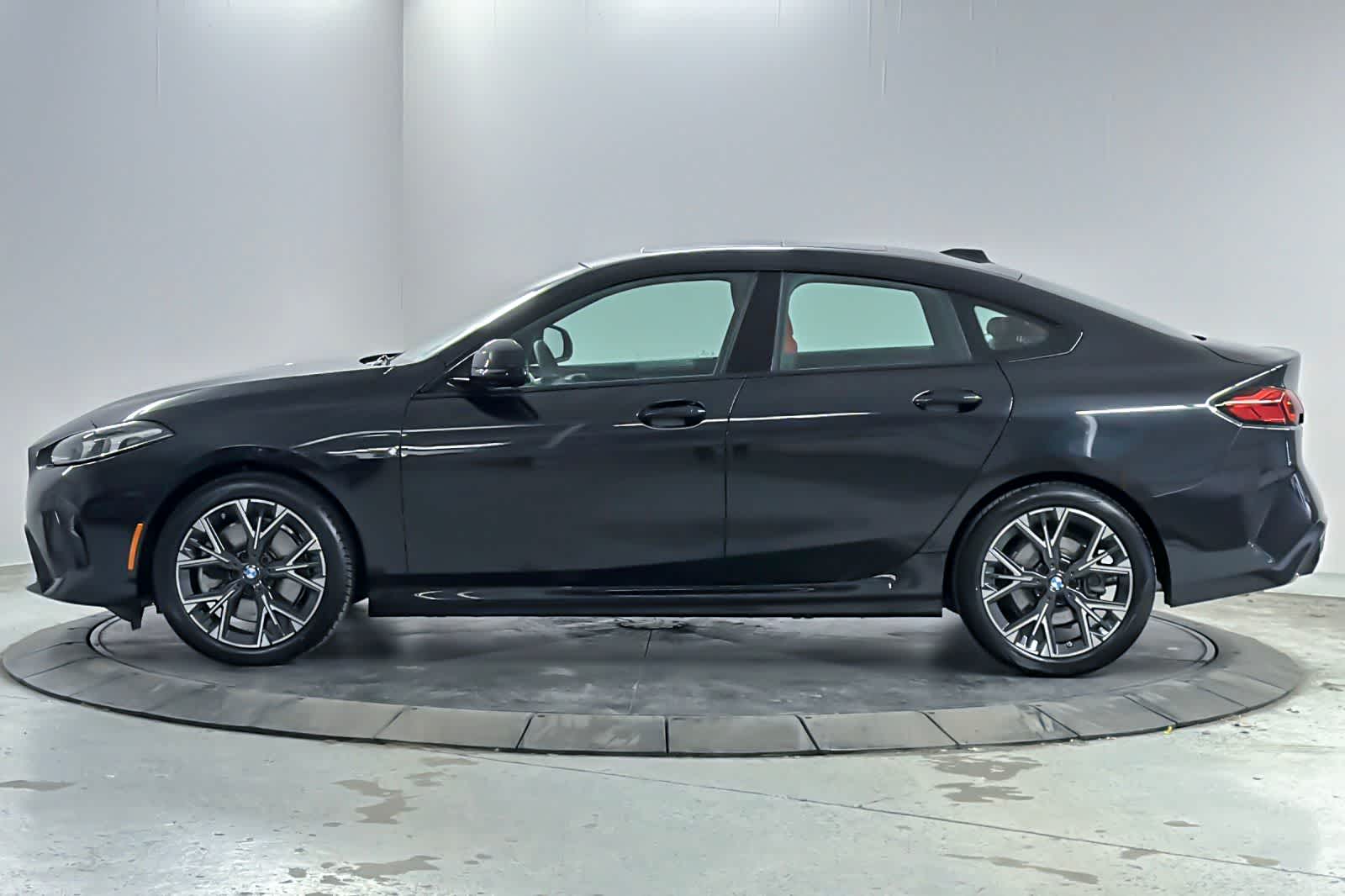 Thumbnail: 2026 BMW 2 Series - 5