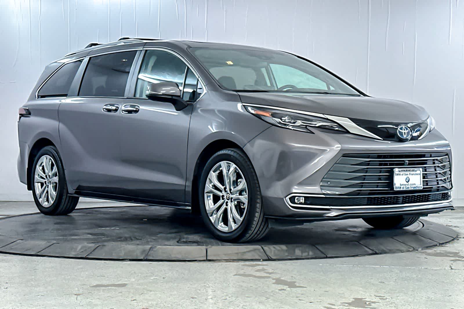 Thumbnail: 2024 Toyota Sienna - 9