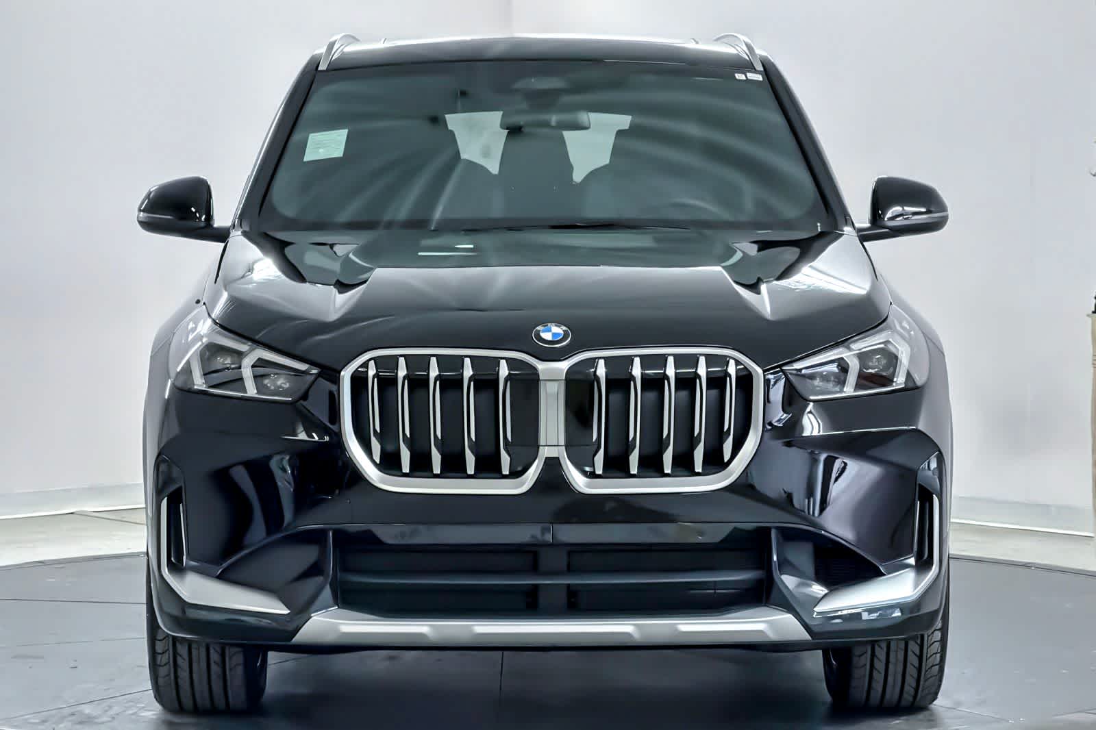 Thumbnail: 2026 BMW X1 - 10