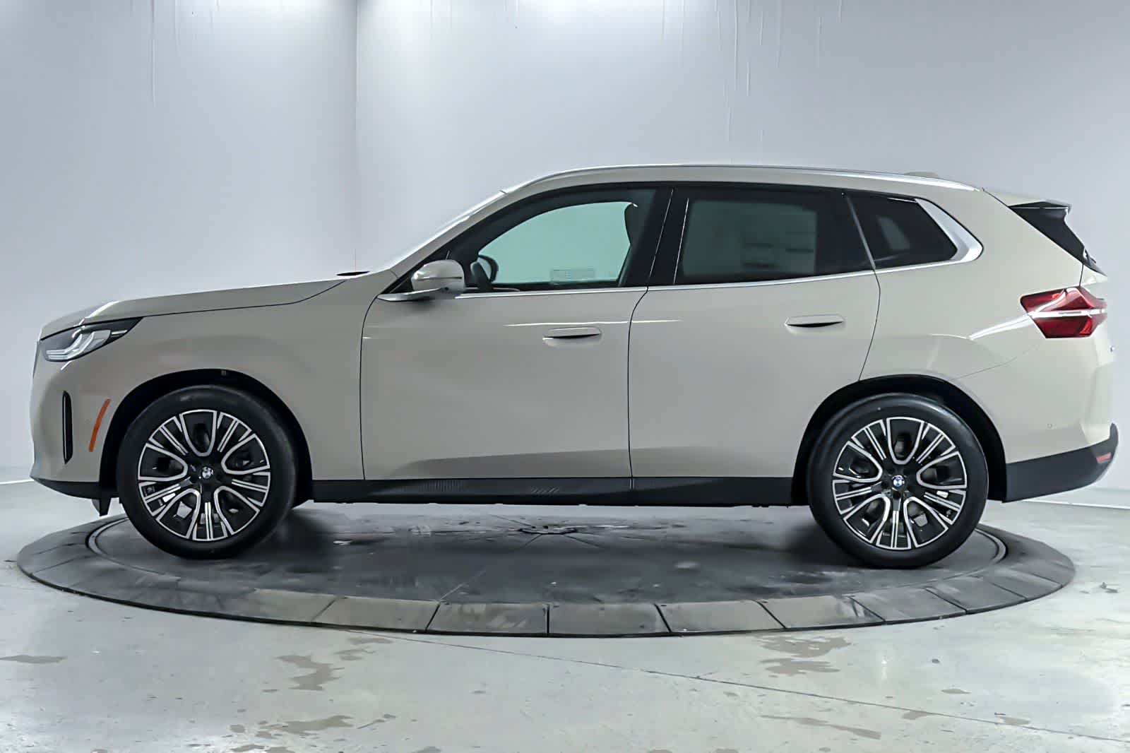 Thumbnail: 2026 BMW X3 - 5