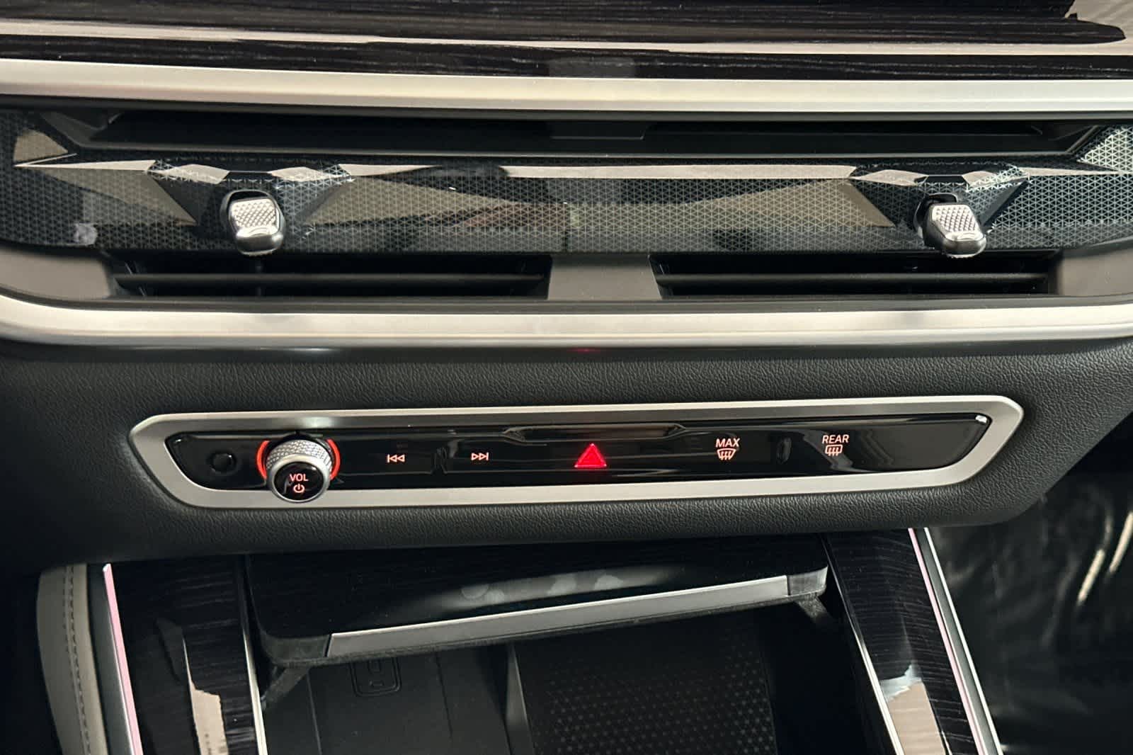 2026 BMW X5 xDrive40i 21