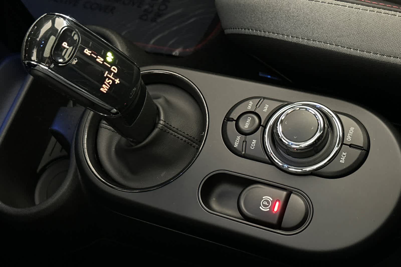 Thumbnail: 2023 MINI Cooper Hardtop - 22