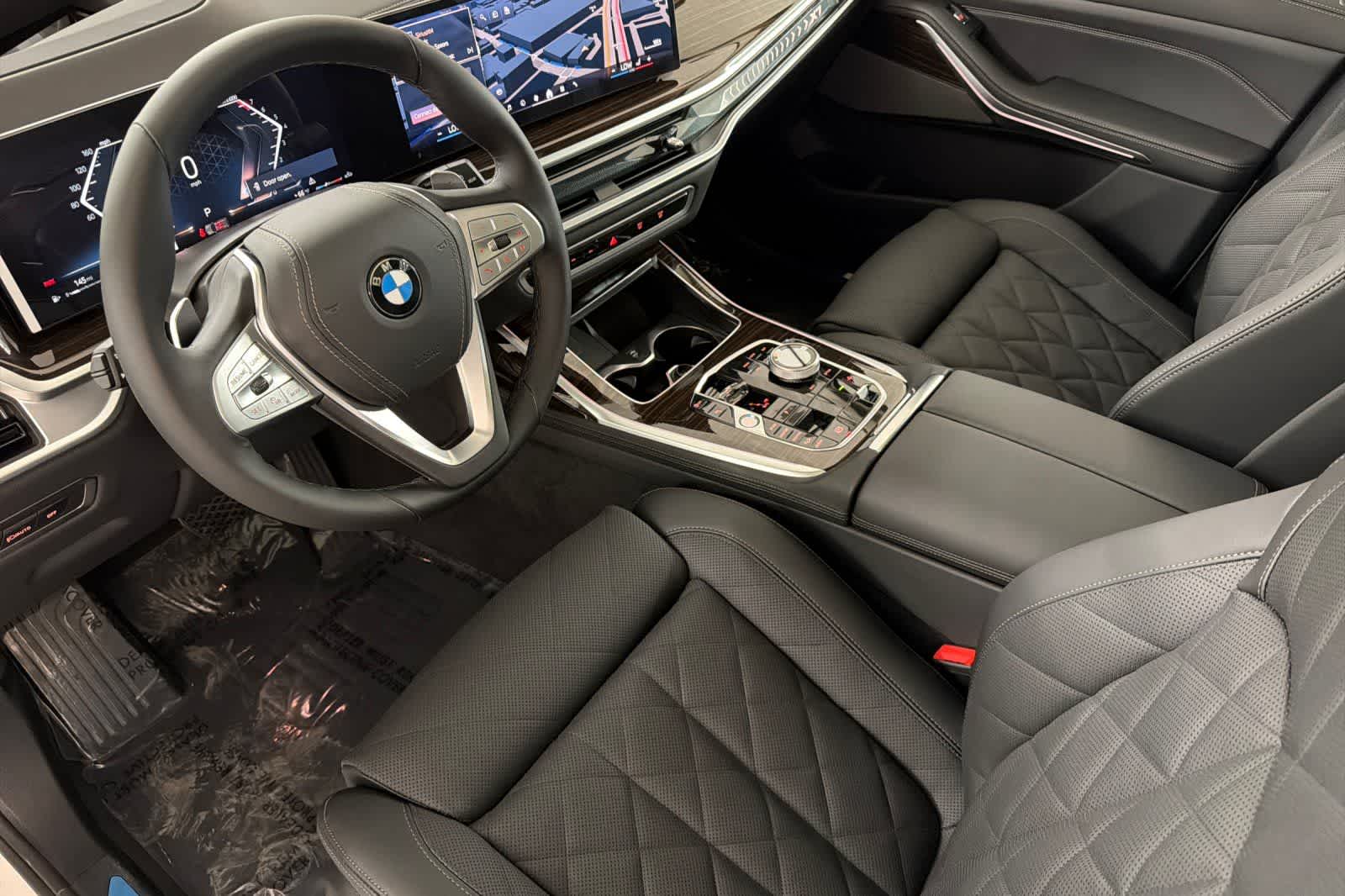 Thumbnail: 2027 BMW X7 - 11