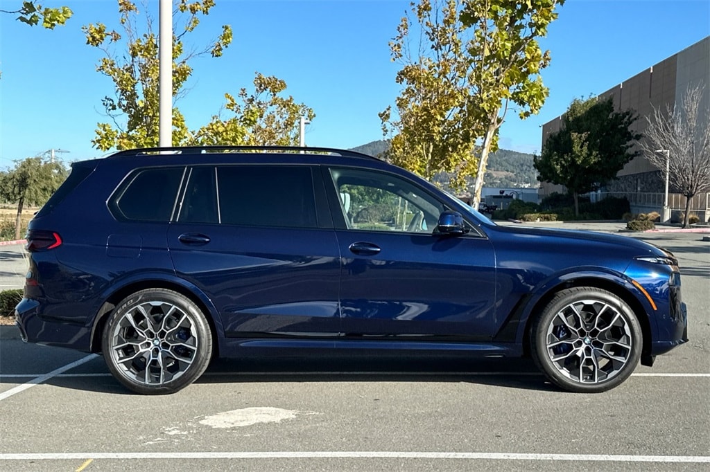New 2026 BMW X7 xDrive40i SUV
