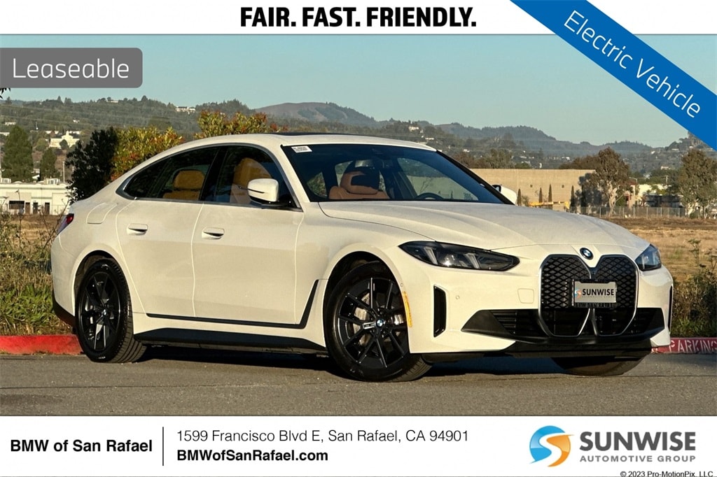 2025 BMW i4 40's photo