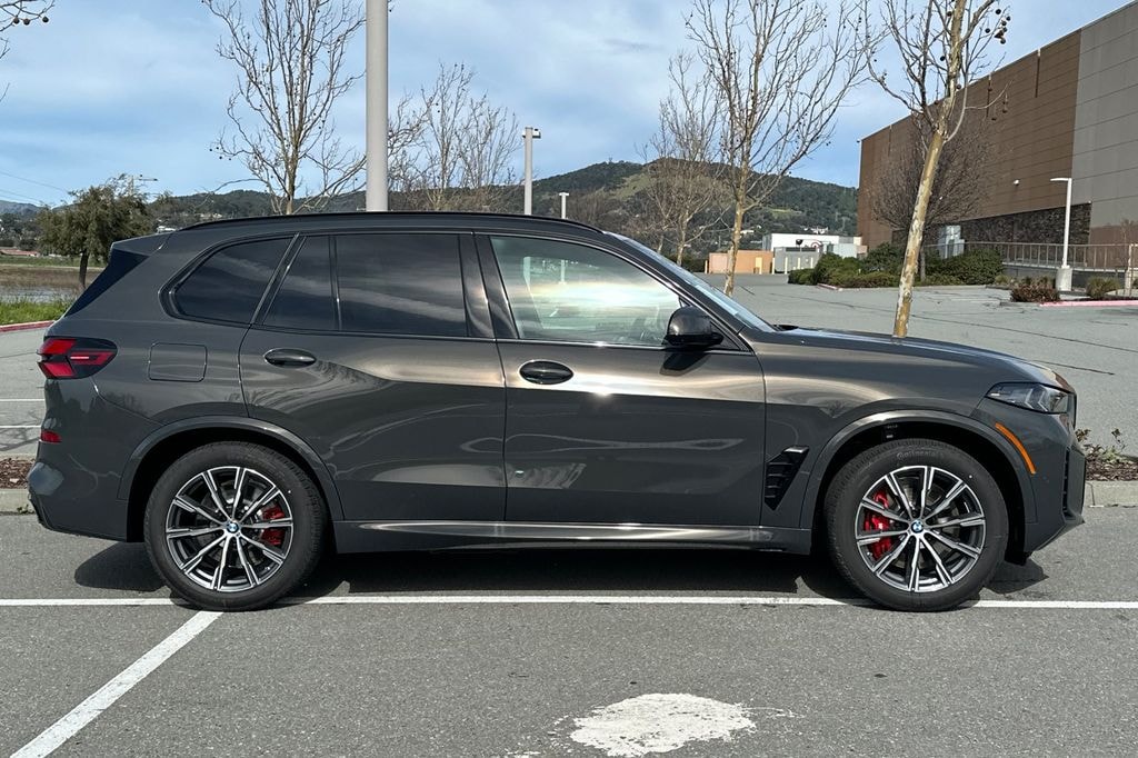New 2026 BMW X5 PHEV xDrive50e SUV