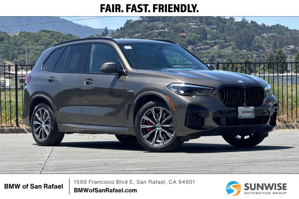 2023 BMW X5 xDrive45e's photo