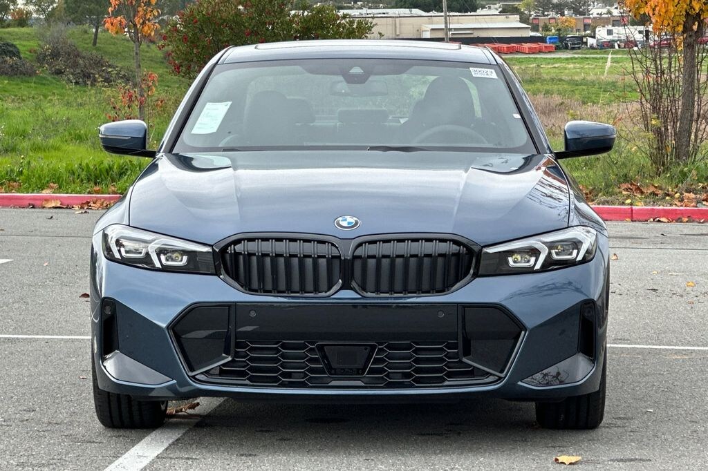 New 2026 BMW 330i NA Sedan