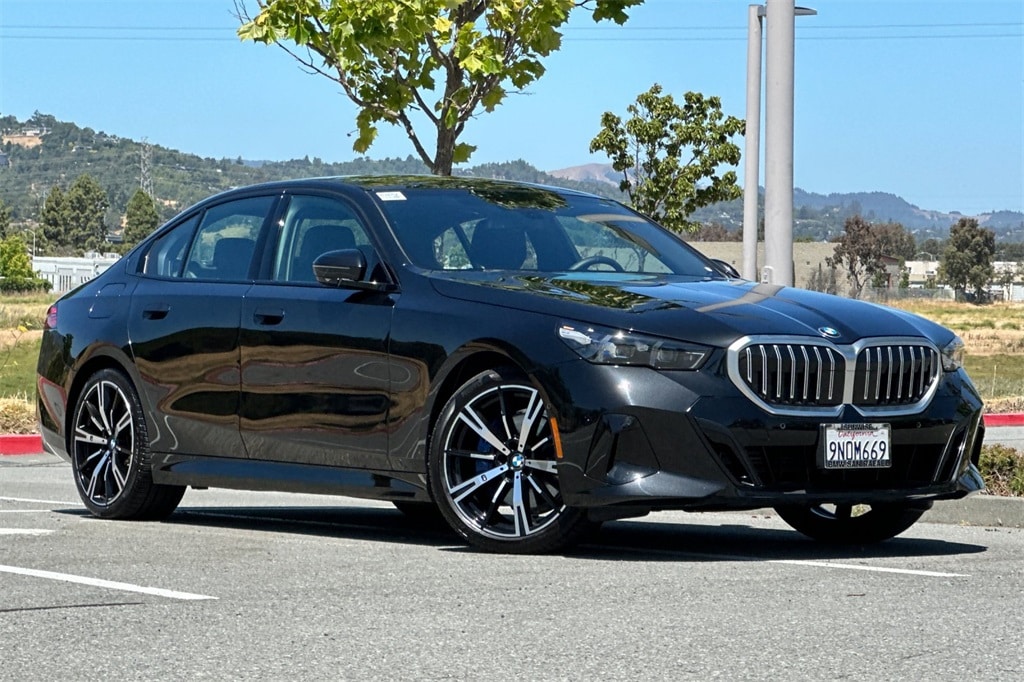 WBA43FJ05RCR92560