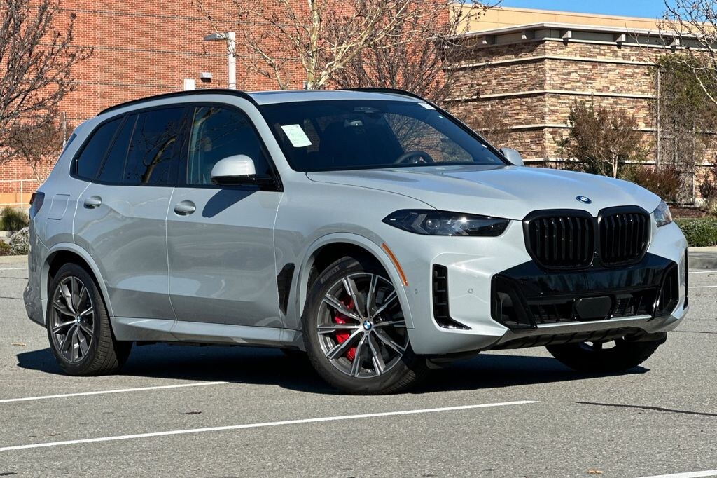New 2026 BMW X5 PHEV xDrive50e SUV