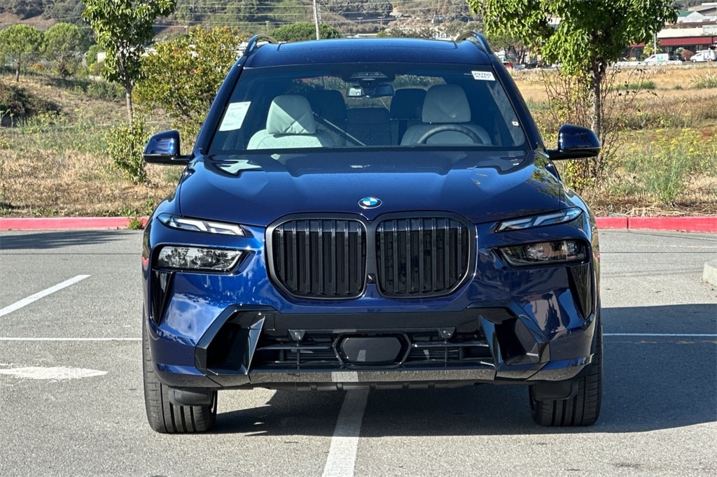 New 2026 BMW X7 xDrive40i SUV