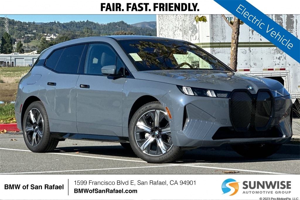 2026 BMW iX 45's photo