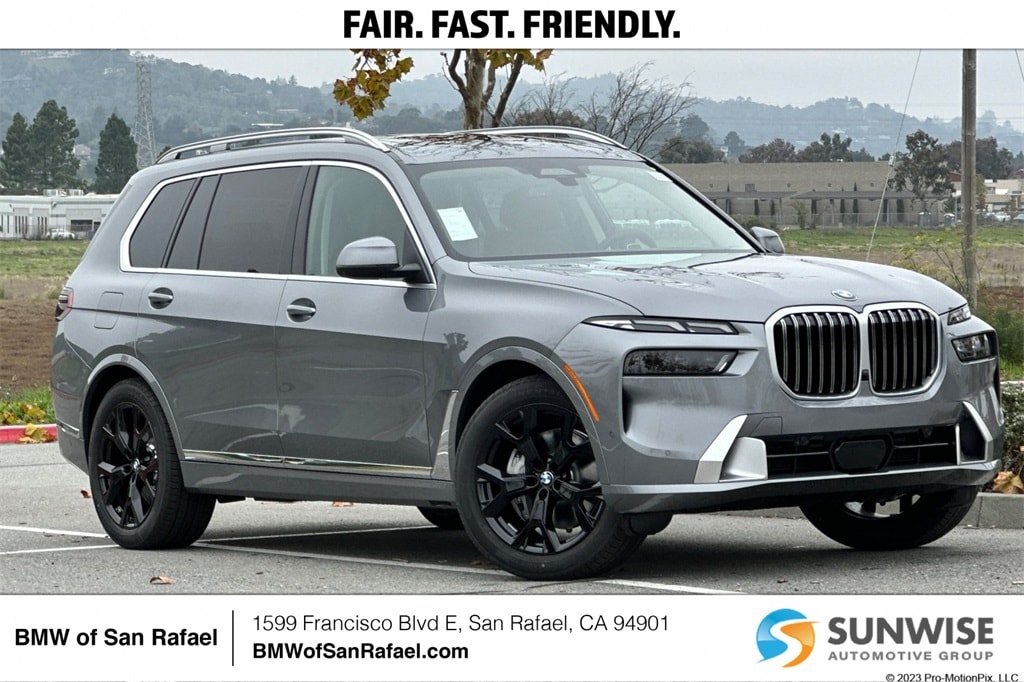 2026 BMW X7 40i's photo