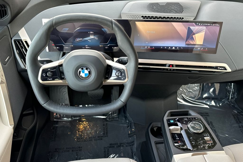 2026 BMW iX 45 - Photo 12