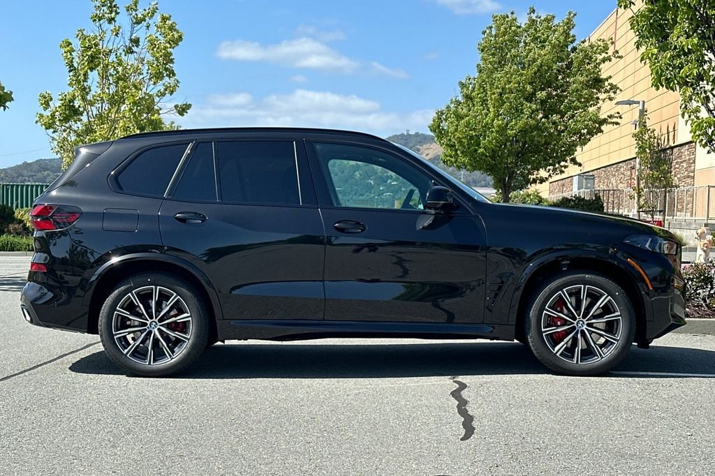 New 2026 BMW X5 xDrive40i SUV