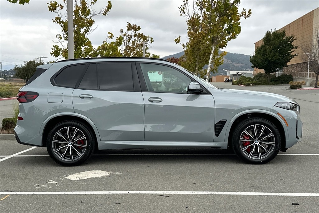 New 2026 BMW X5 xDrive40i SUV