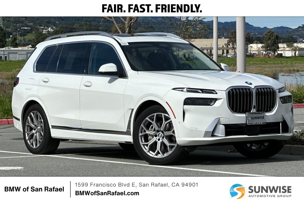 2025 BMW X7 xDrive40i AWD