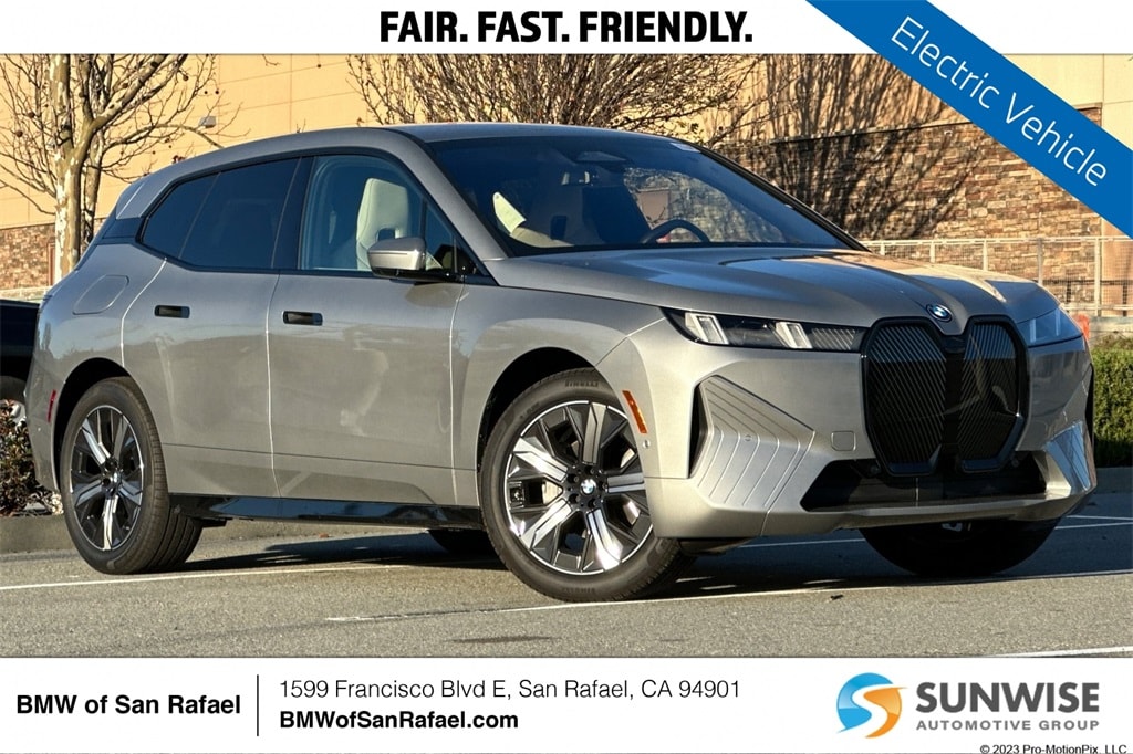 2026 BMW iX 45's photo